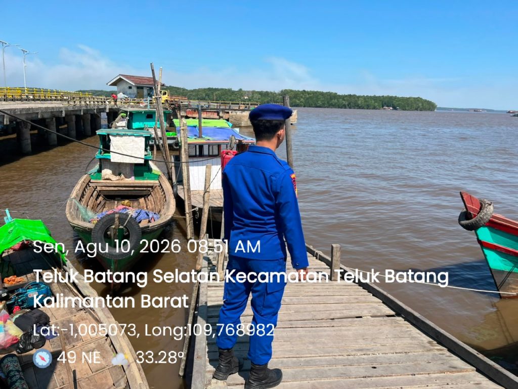 KP.VI-10-09 PANTAU KEGIATAN MOTOR KLOTOK DI PELABUHAN PERAIRAN TELUK BATANG