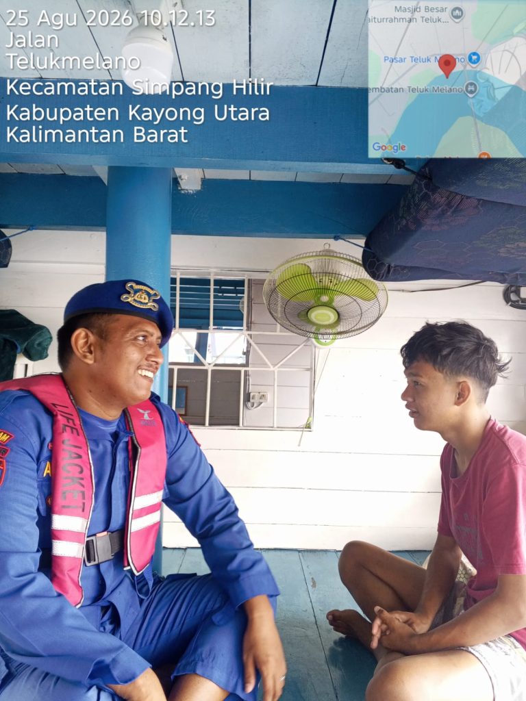 ANGGOTA KP.VI-1010 TELUK MELANO BERIKAN BINMAS KEPADA CREW KAPAL DI PERAIRAN TELUK MELANO