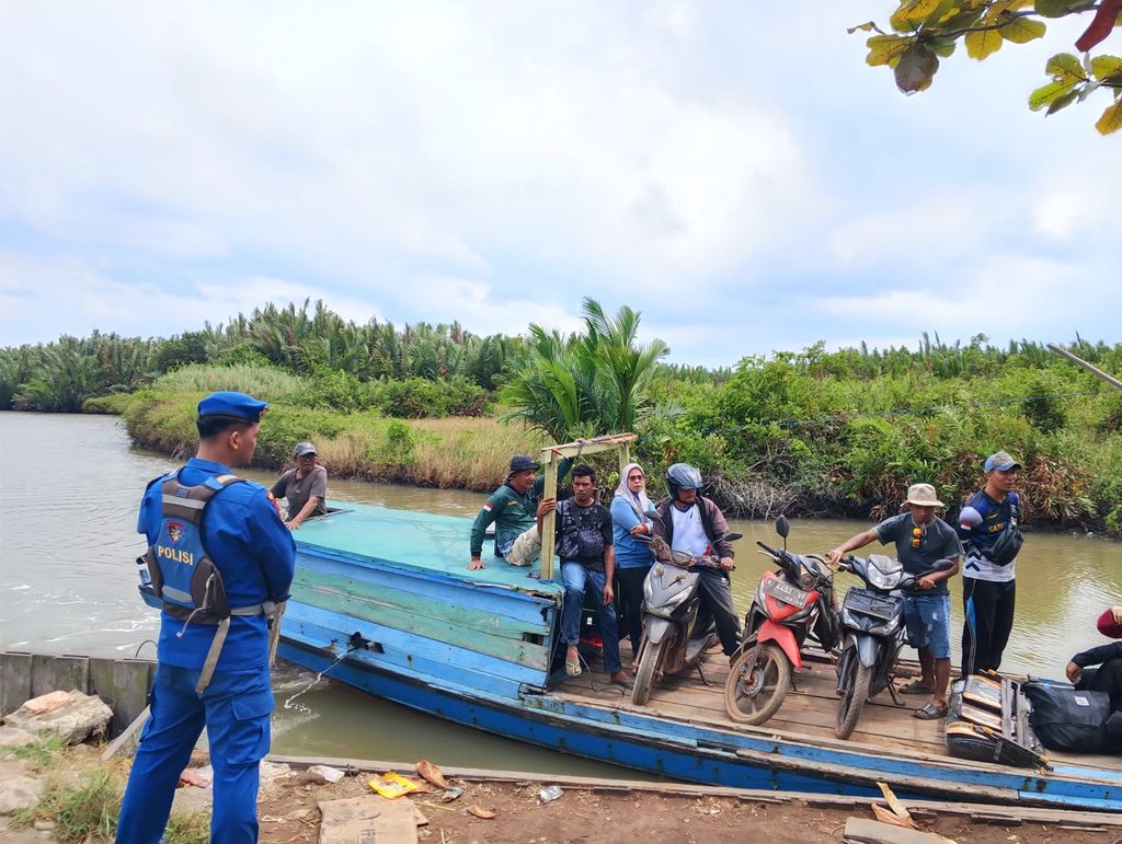 KP.VI-10-15 WILAYAH NATAI KUINI MELAKSANAKAN PAMWAS DI DERMAGA PENYEBRANGAN NATAI KUINI