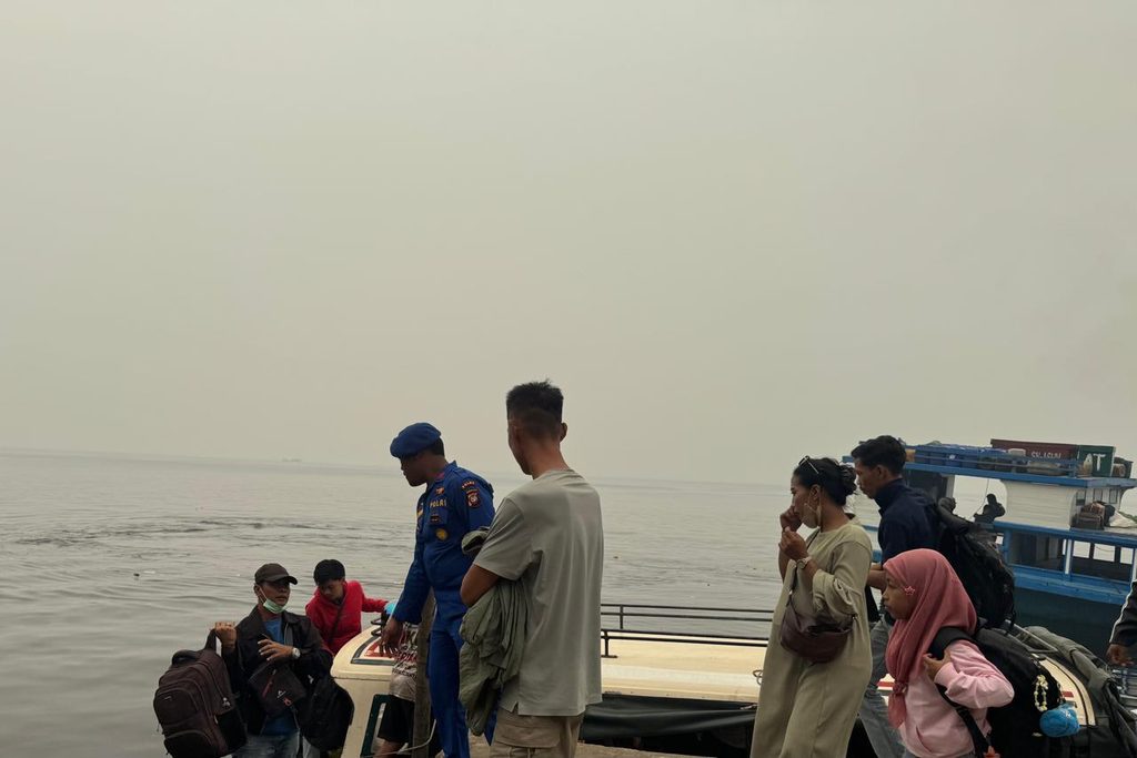 PERSONIL KP VI.10-08 BATU AMPAR LAKSANAKAN PAMWAS SPEED TAMBANG DI PELABUHAN BATU AMPAR