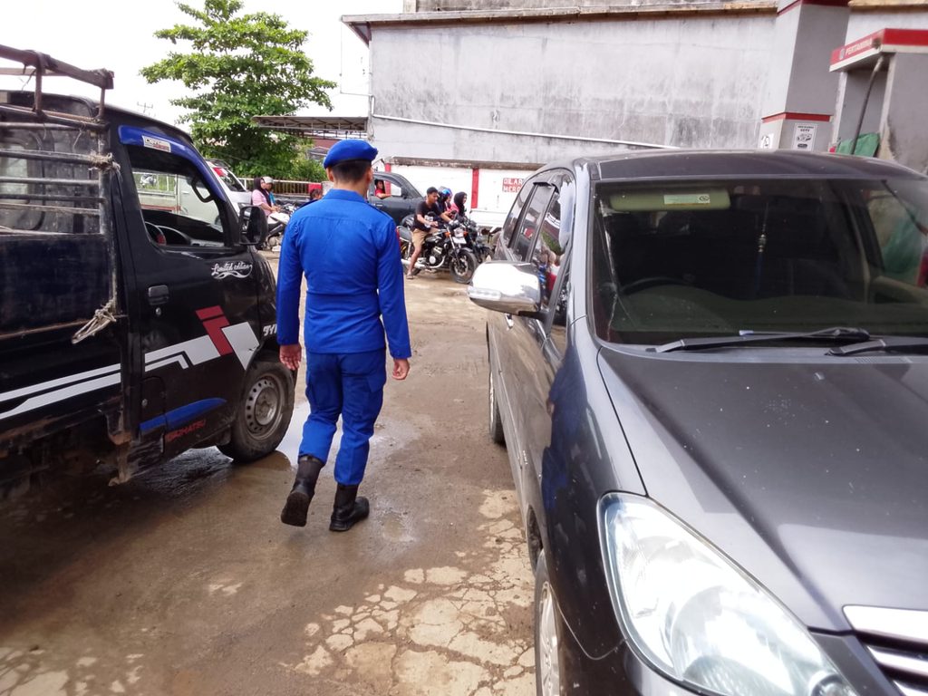 BERIKAN BINLUH DAN BINMAS TENTANG KHARHUTLA KEBAKARAN HUTAN DAN LAHAN TELUK MELANO